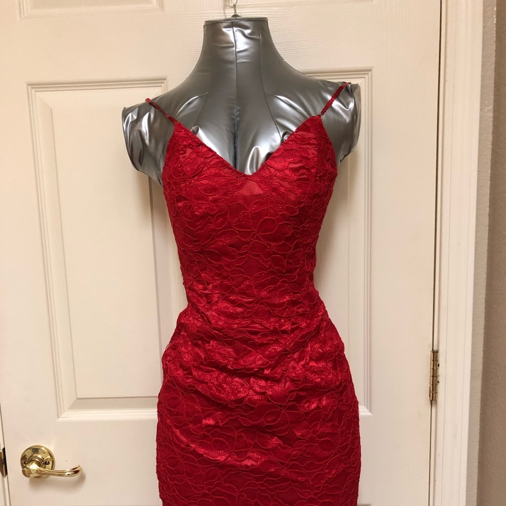 Jessica McClintock gunne sax sexy little red dress